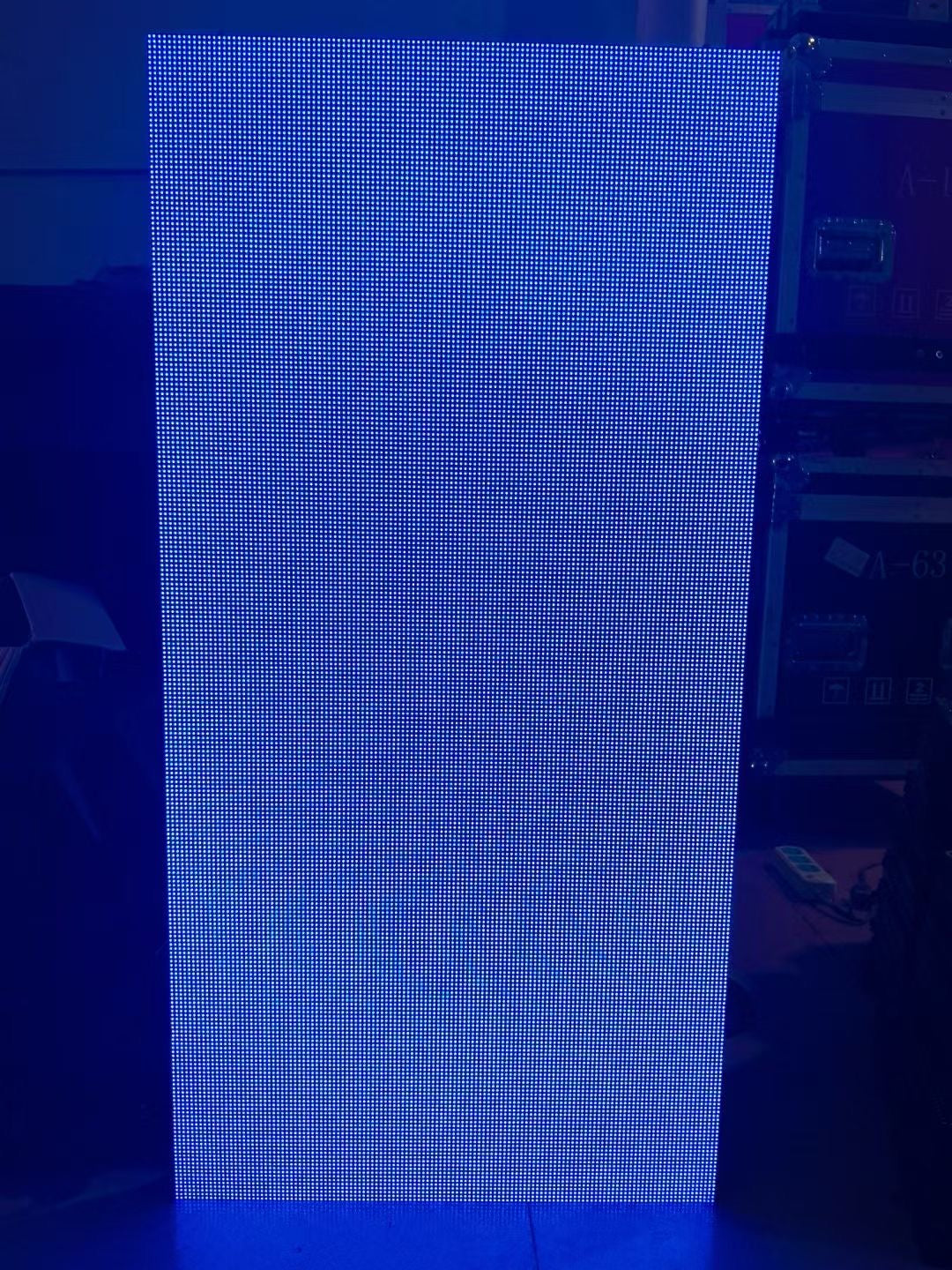 GLOSHINE 3.91 high-definition outdoor waterproof display wall.